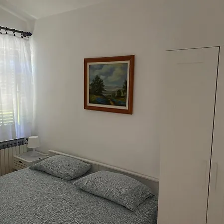 Lav Apartment *